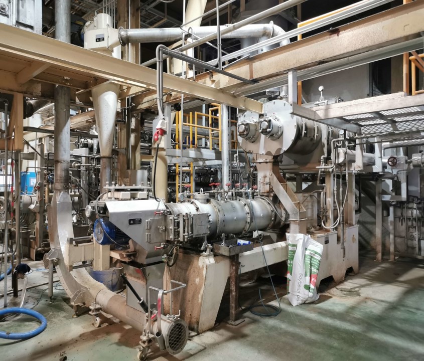 FISH AND SHRIMP FEED